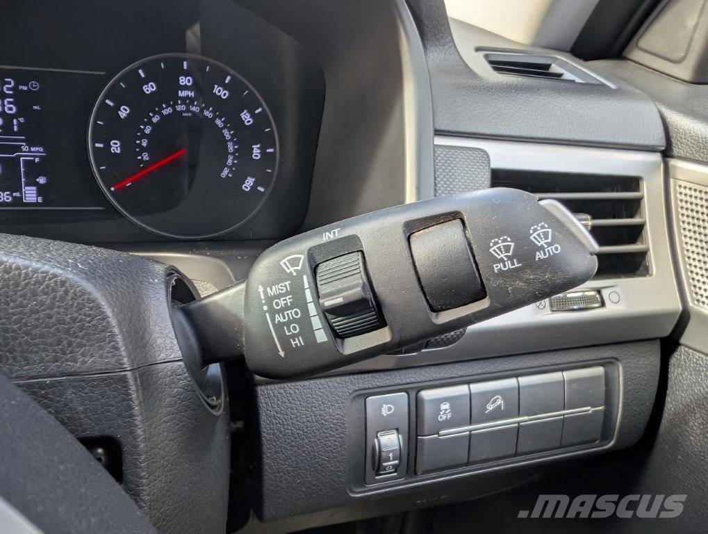 Ssangyong Musso Voiture