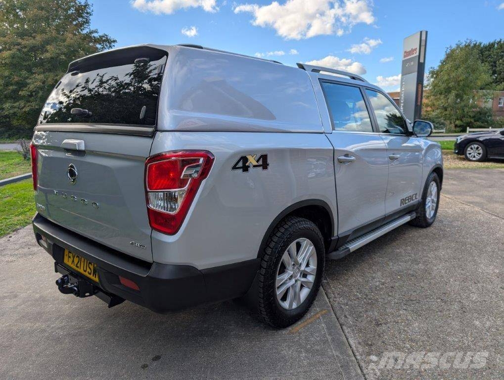 Ssangyong Musso Voiture