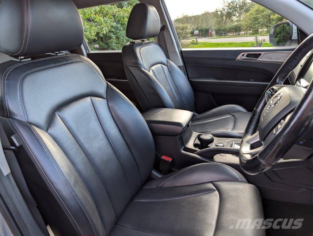 Ssangyong Musso Voiture