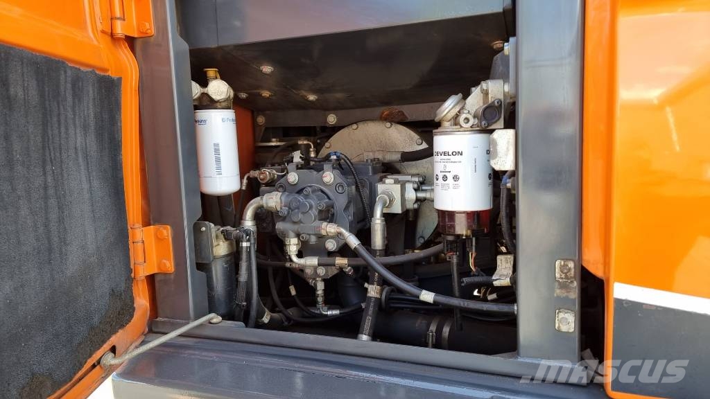 Doosan DX 140 LC - 5 Rupsgraafmachines