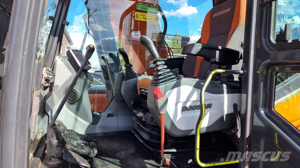 Doosan DX 140 LC - 5 Rupsgraafmachines