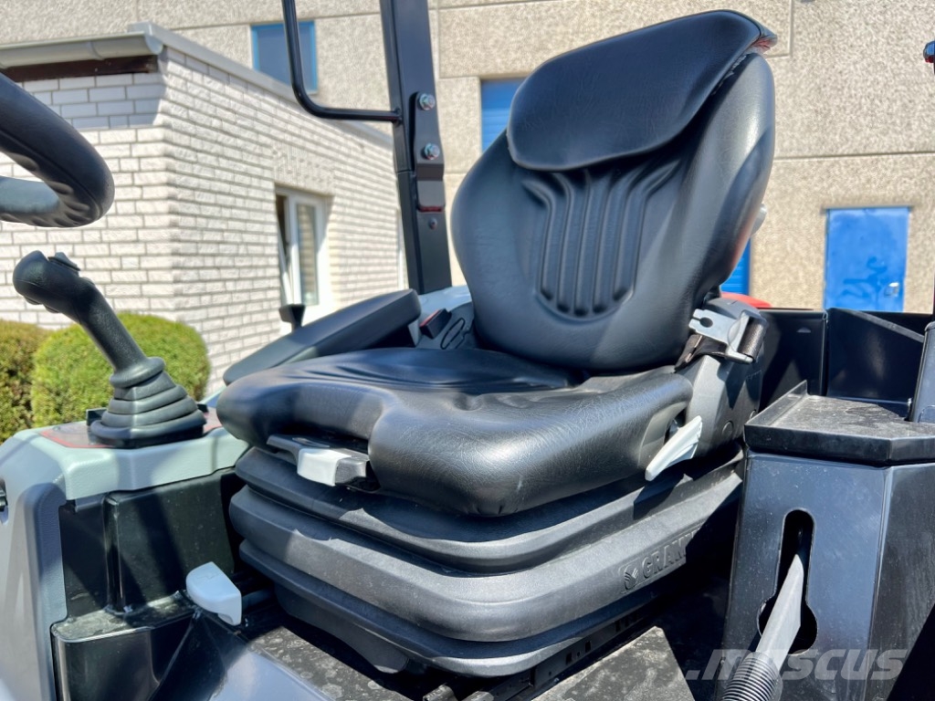 Manitou MLA3-25H Sonderfinanzierung 0,00% لوادر وحفارات أمامية