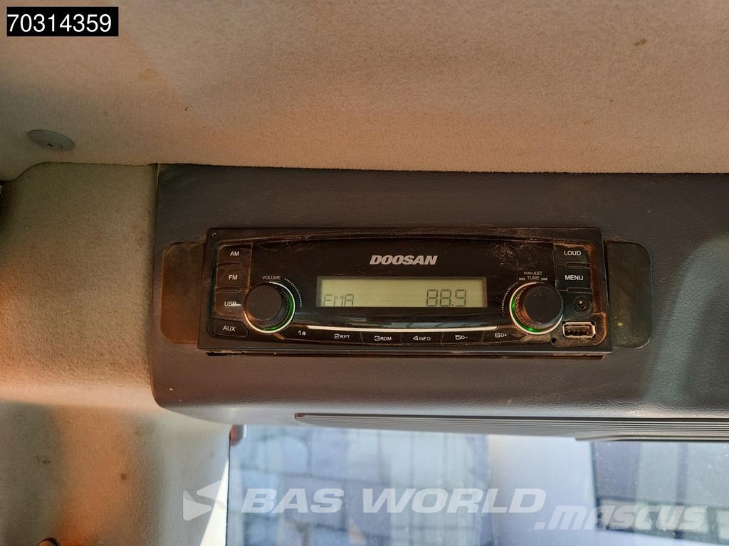 Doosan DX235 LCR-5 Bageri guseničari