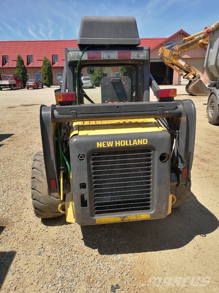 New Holland L 175 Skid steer loderler