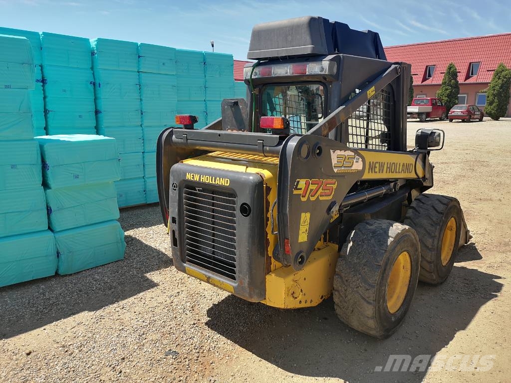 New Holland L 175 Skid steer loderler