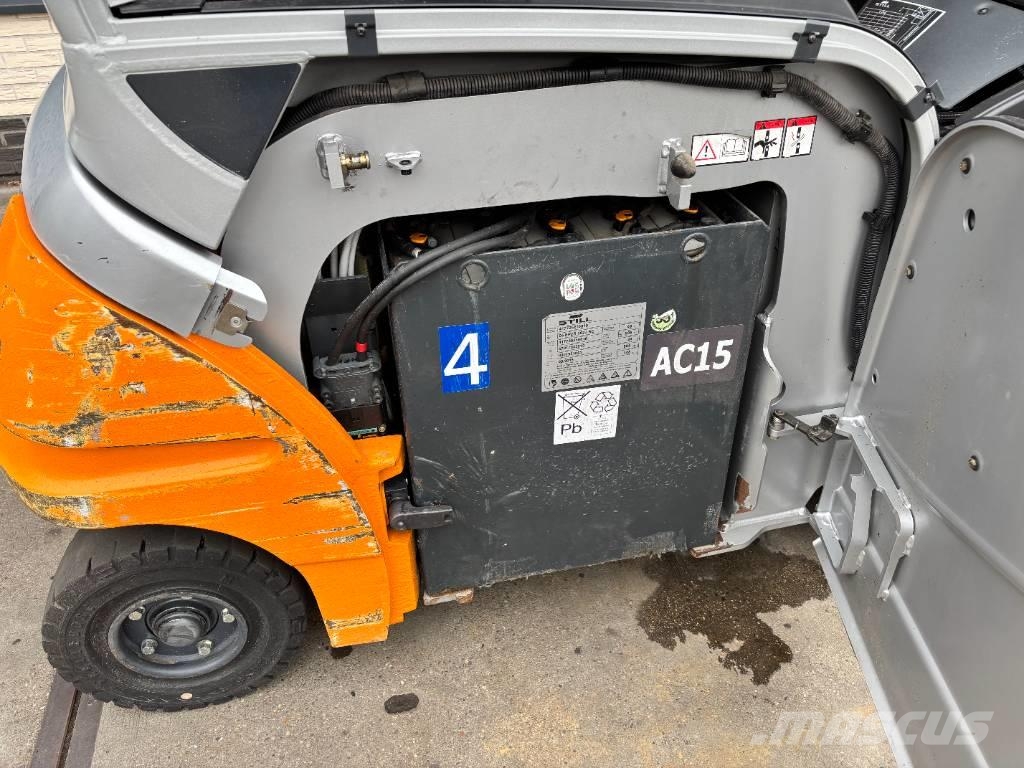 Still RX 20-20 2000kg TIPLO / Sideshift Chariots élévateurs électriques