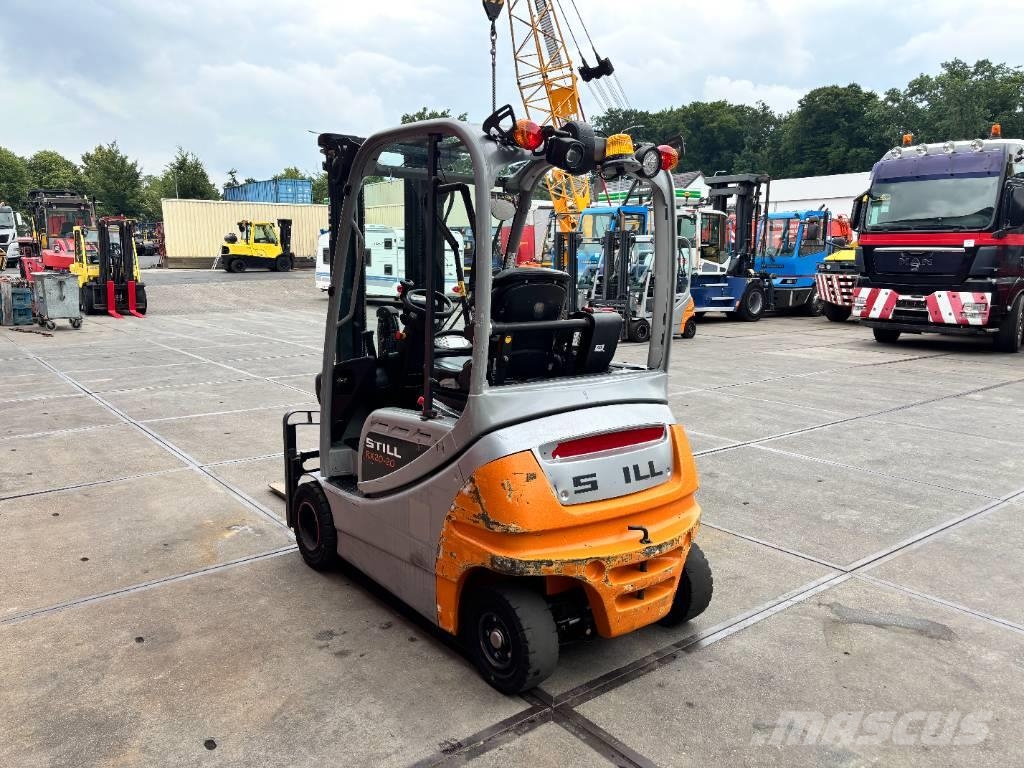 Still RX 20-20 2000kg TIPLO / Sideshift Chariots élévateurs électriques