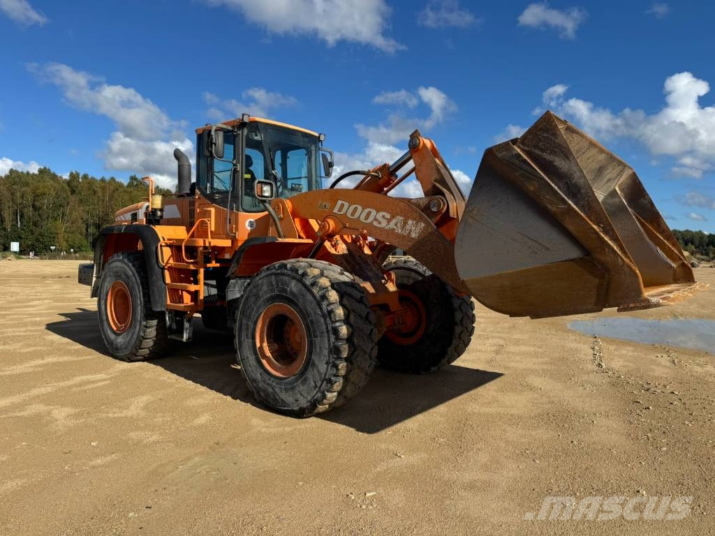 Doosan DL 400 Cargadoras sobre ruedas
