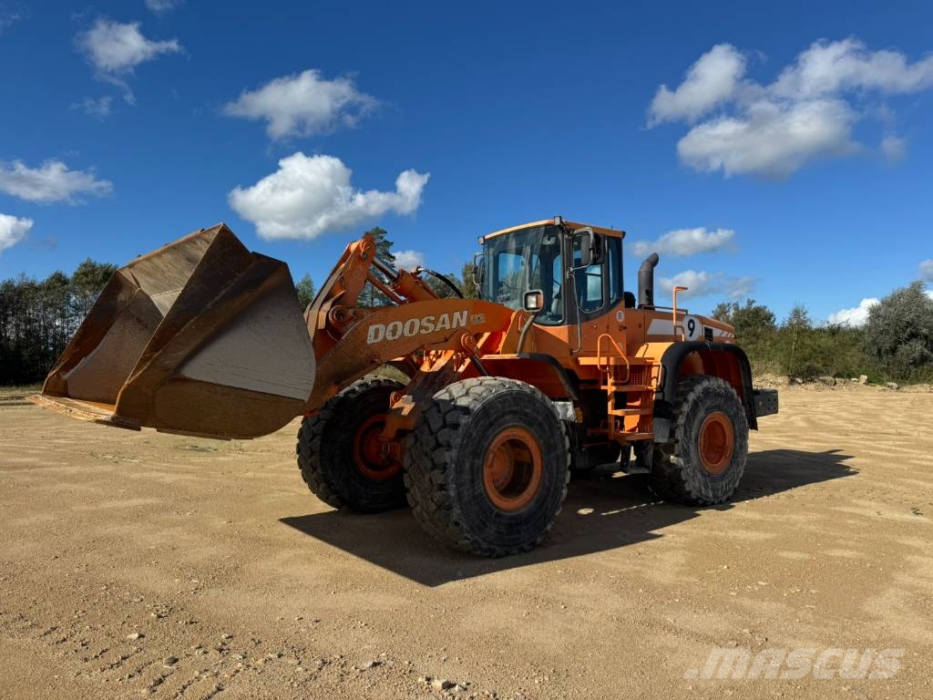 Doosan DL 400 Cargadoras sobre ruedas