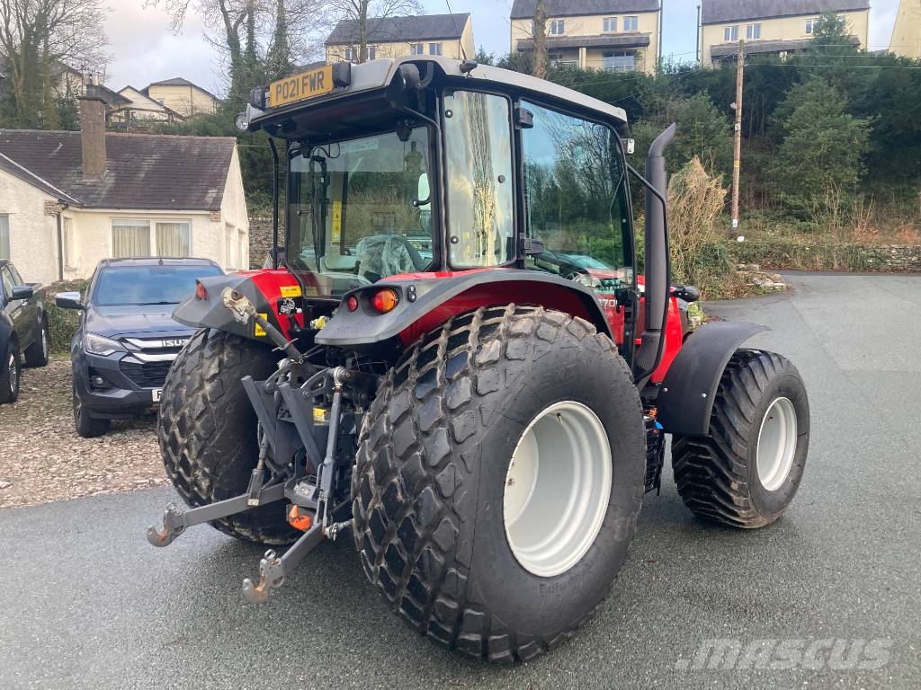 Massey Ferguson 4709 جرارات مدمجة