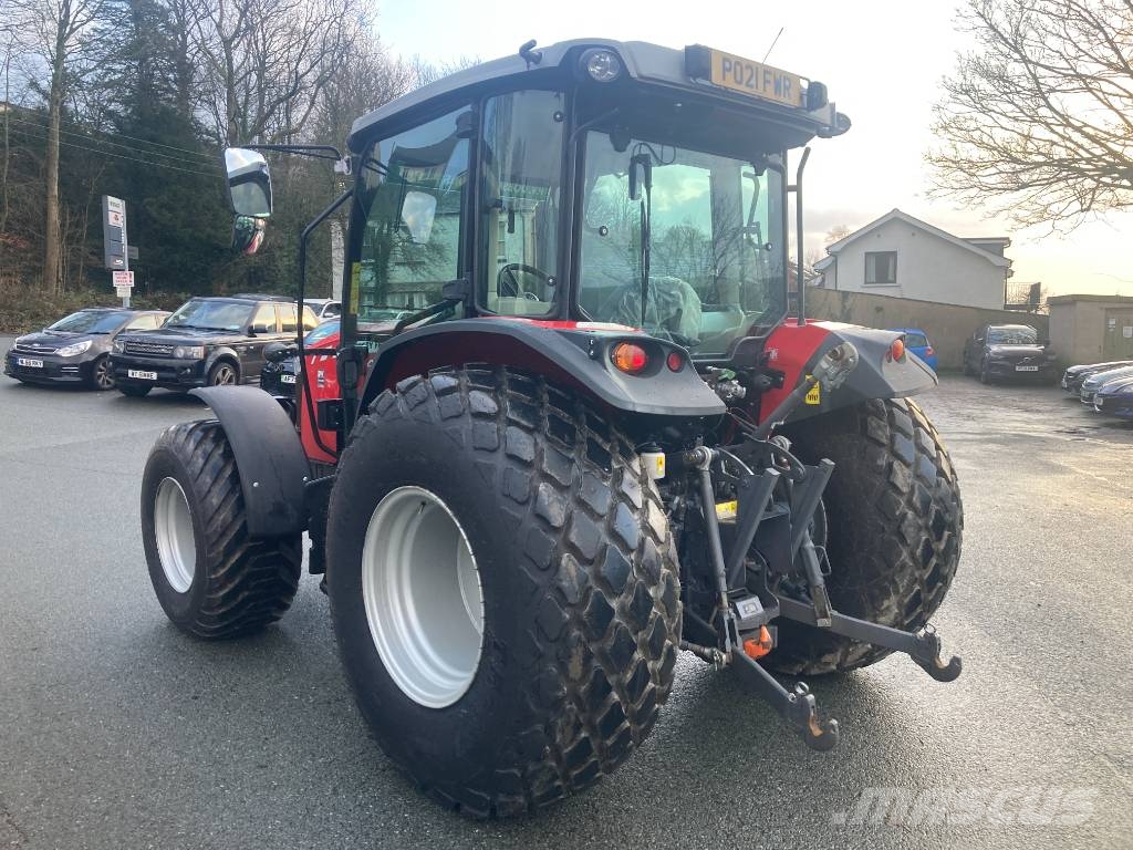 Massey Ferguson 4709 جرارات مدمجة
