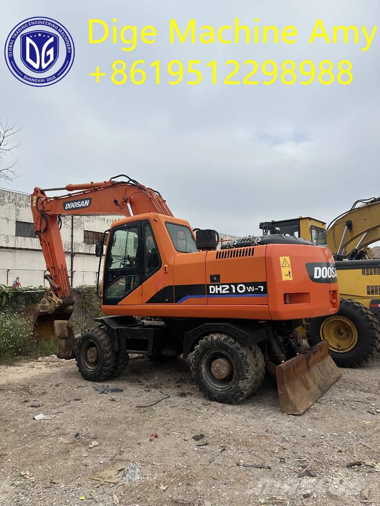 Doosan DH 210 W-7 轮式挖掘机