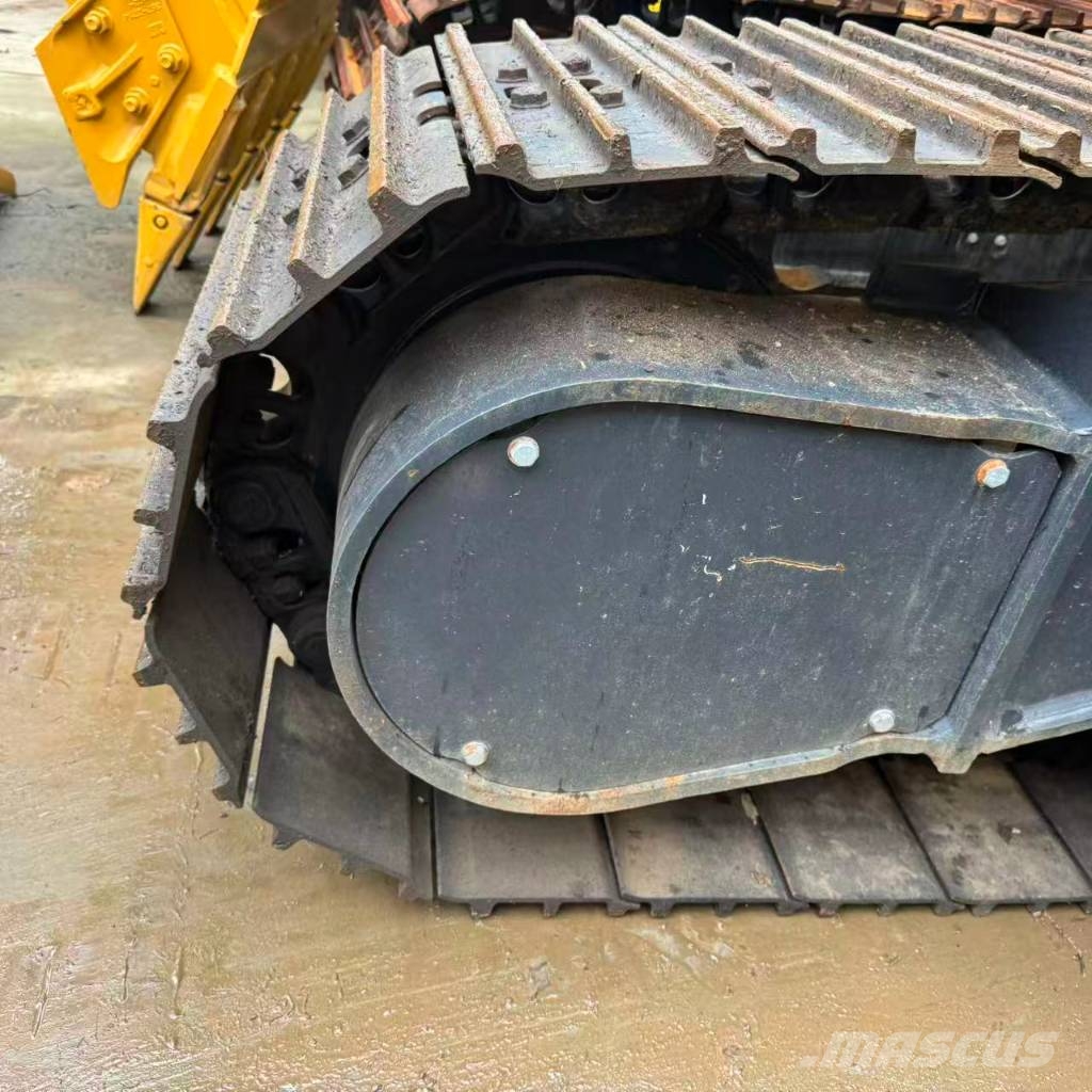 Komatsu PC 200 Гусеничні екскаватори