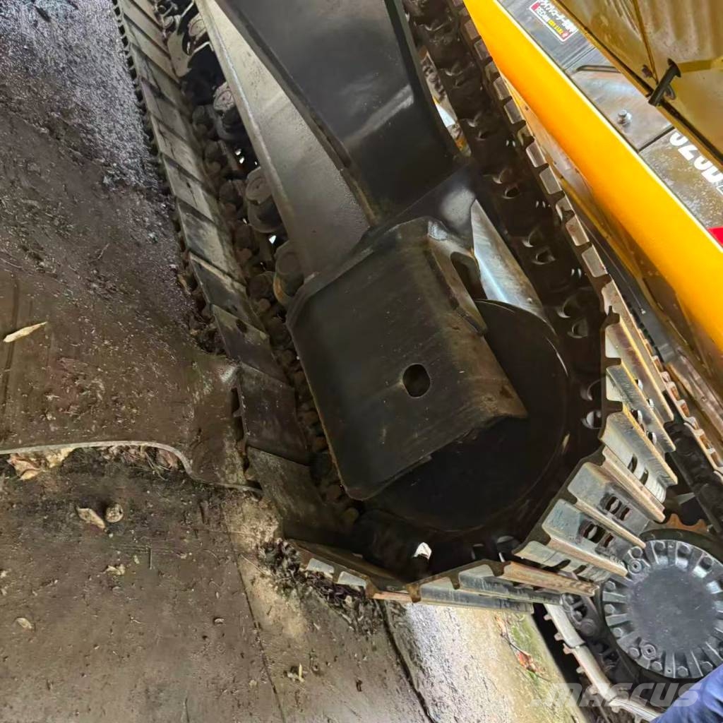 Komatsu PC 200 Гусеничні екскаватори