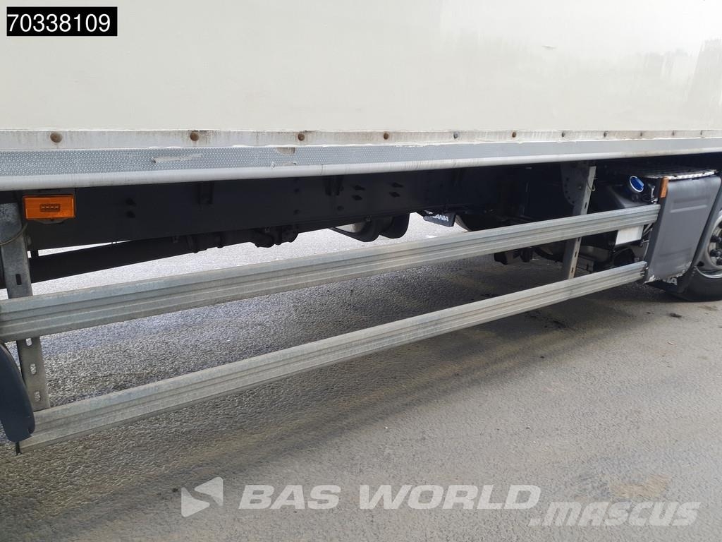 Scania P320 P 6X2 3000kg Ladebordwand Lift+steering axle 厢式货车