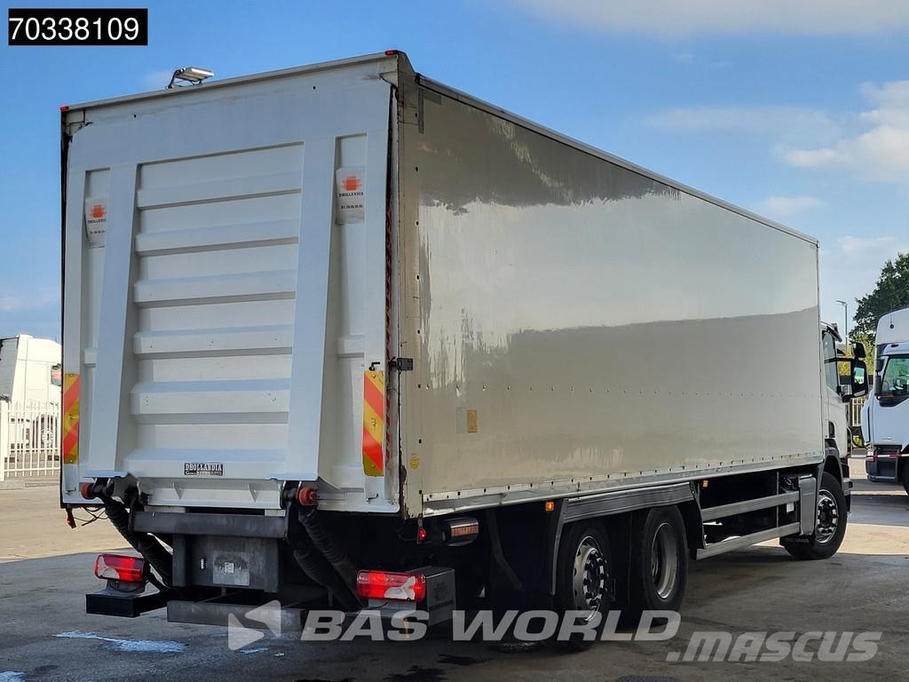 Scania P320 P 6X2 3000kg Ladebordwand Lift+steering axle Bakwagens met gesloten opbouw