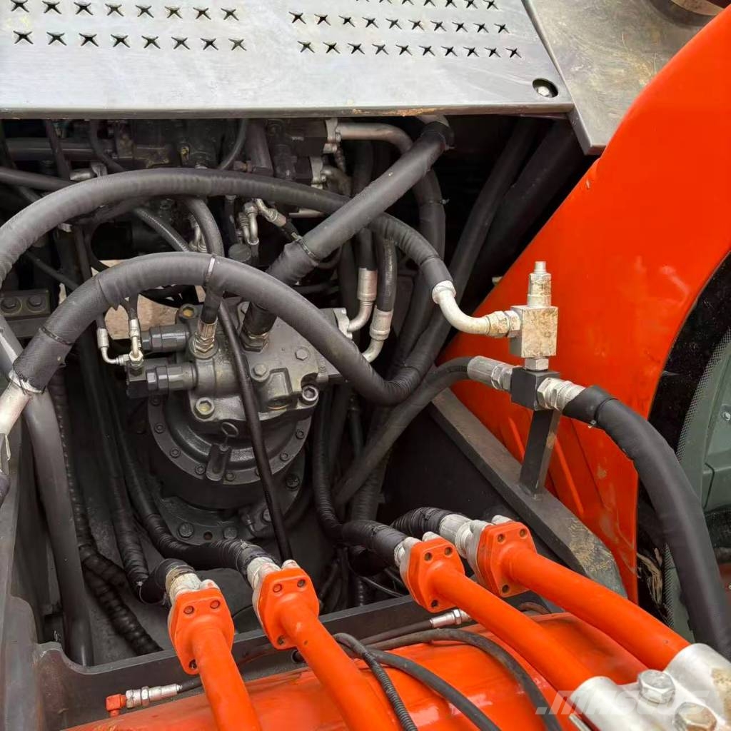 Doosan DX 225 LC Excavatoare pe șenile