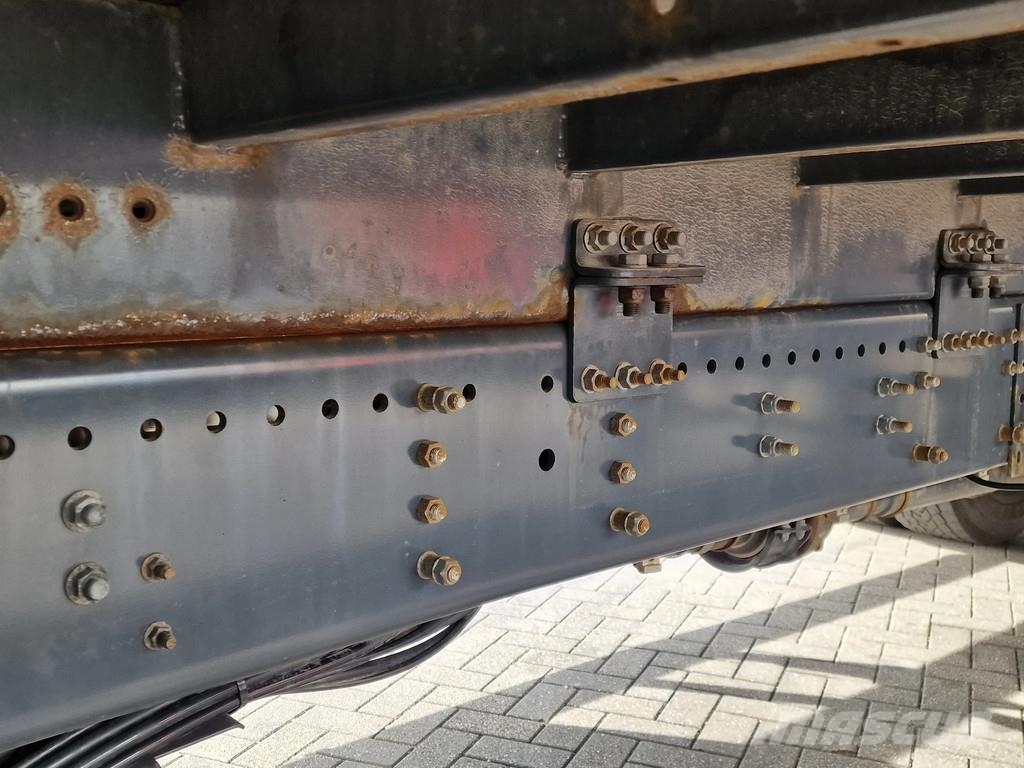 Scania P280 4x2 - Box with sidedoors - Loadlift - Full ai Bakwagens met gesloten opbouw