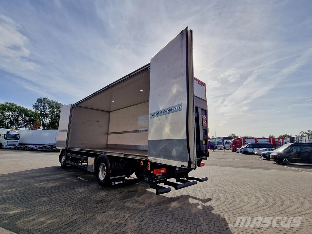 Scania P280 4x2 - Box with sidedoors - Loadlift - Full ai Bakwagens met gesloten opbouw