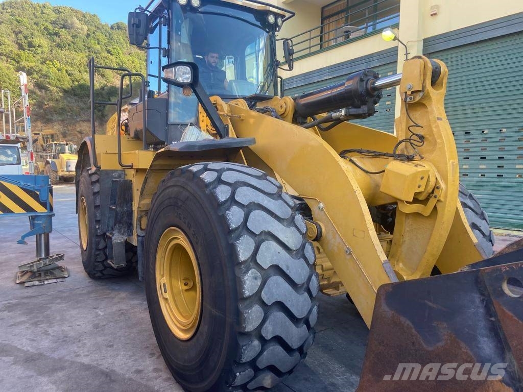 CAT 966M XE لوادر بعجل
