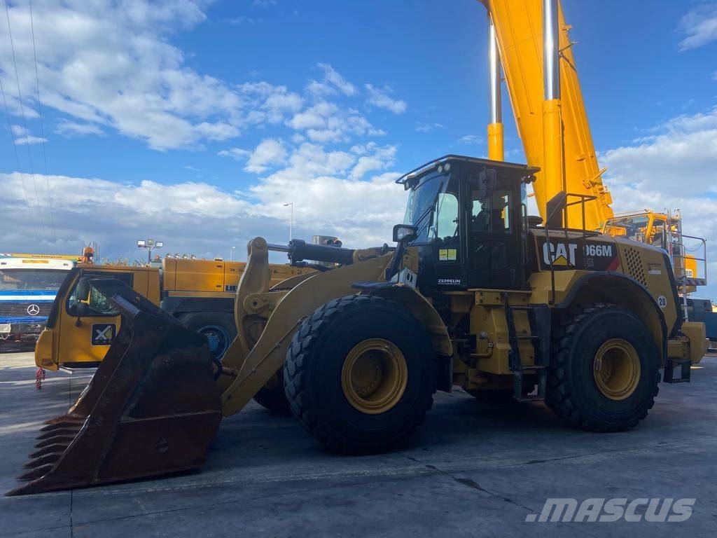 CAT 966M XE لوادر بعجل