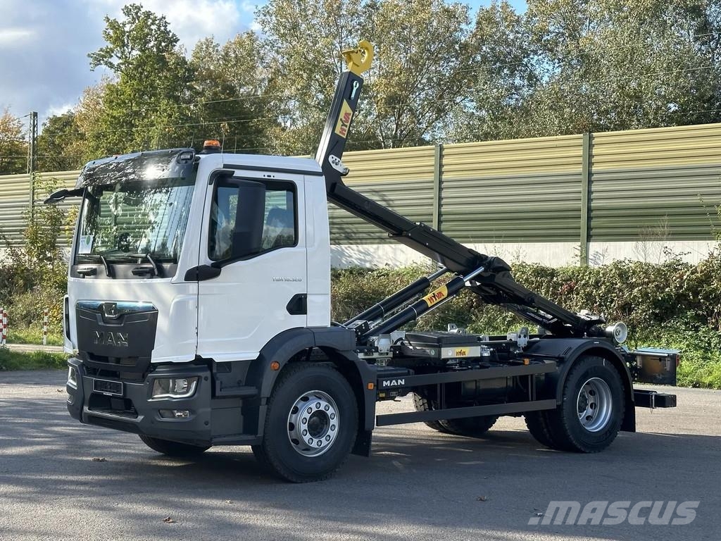 MAN TGM 18.320 MAN TGM 18.320 4x2 Euro 6e Hyva 12-45 Koukkulava kuorma-autot