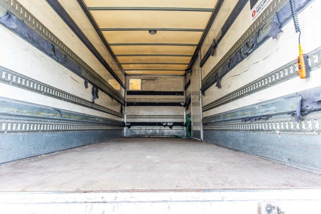 Renault D2 180+ Dhollandia 1000kg Fast kasse
