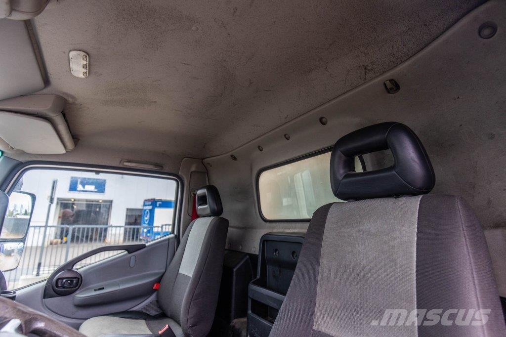 Renault D2 180+ Dhollandia 1000kg Fast kasse