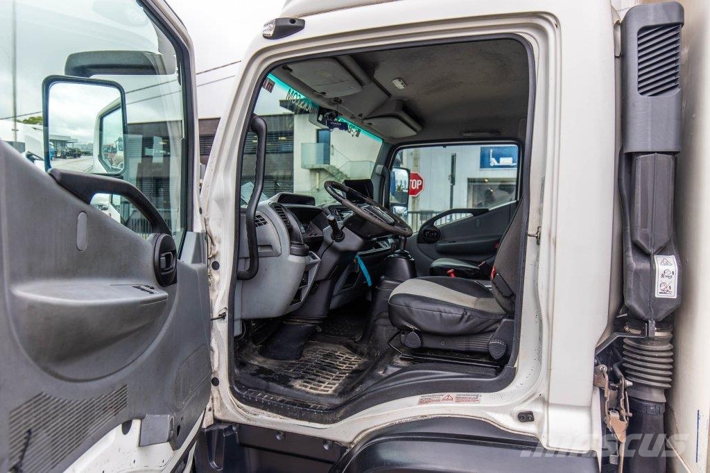 Renault D2 180+ Dhollandia 1000kg Box trucks