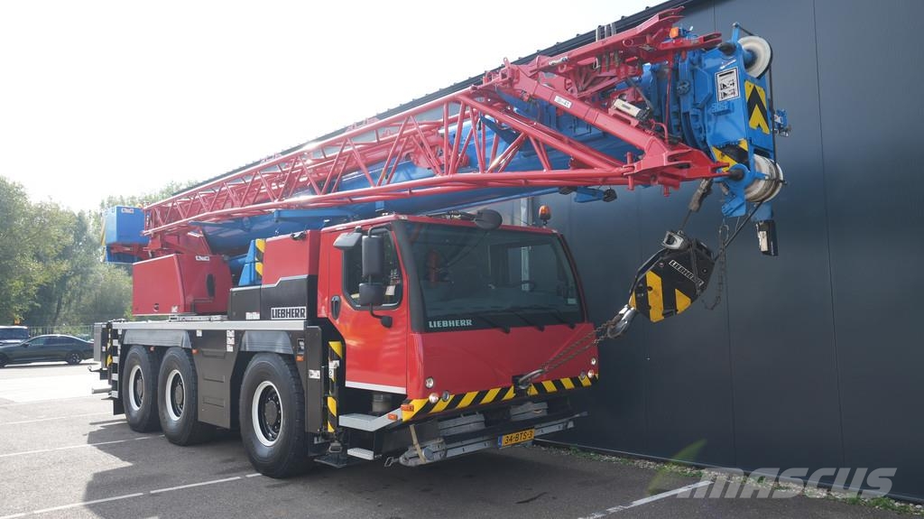 Liebherr LTM1050-3.1 WITH JIB AND VARIOBASE Grues tout terrain