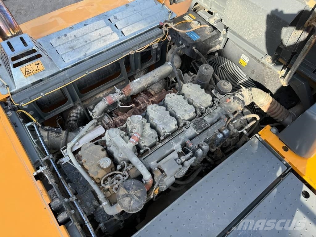 Liebherr R 956 LC Koparki gąsienicowe