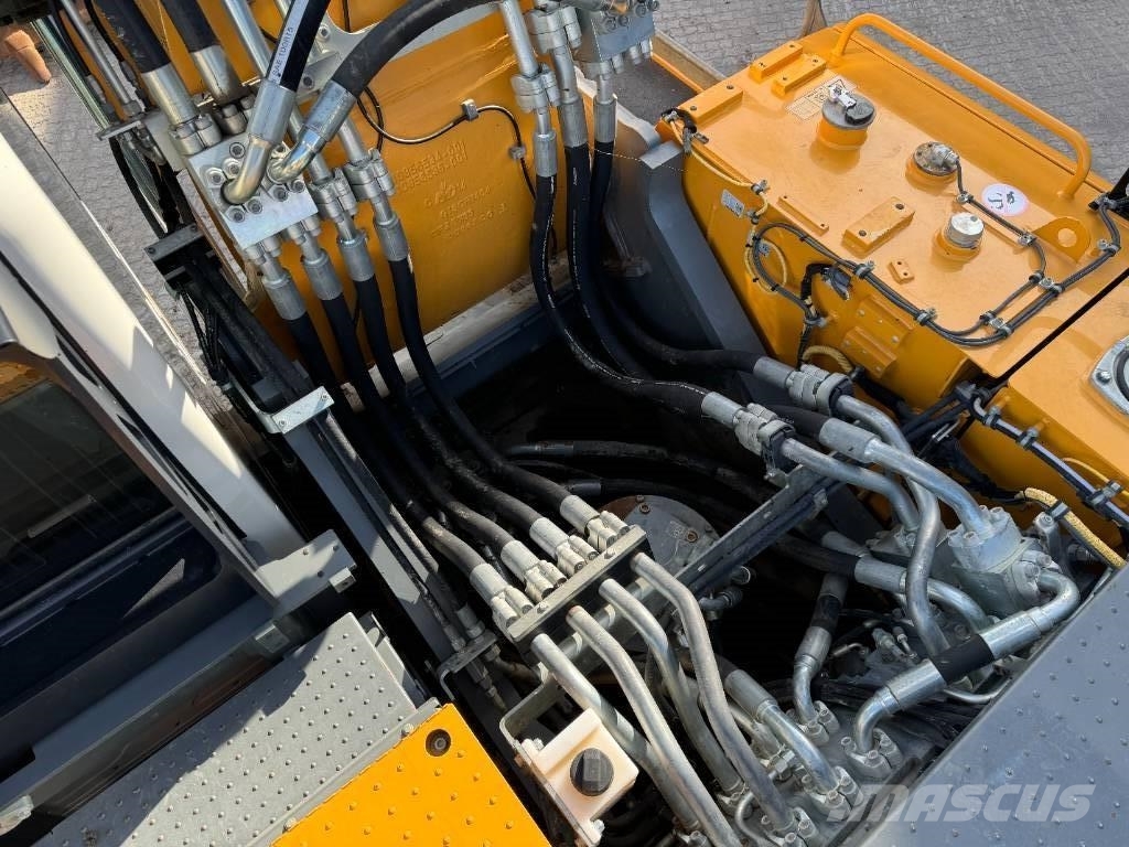 Liebherr R 956 LC Koparki gąsienicowe