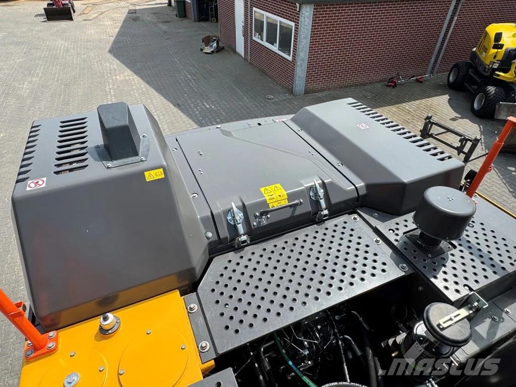 Volvo EC250E 900 UUR/HOURS !! LIKE NEW حفارات زحافة