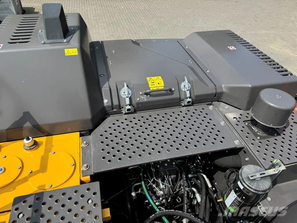 Volvo EC250E 900 UUR/HOURS !! LIKE NEW حفارات زحافة