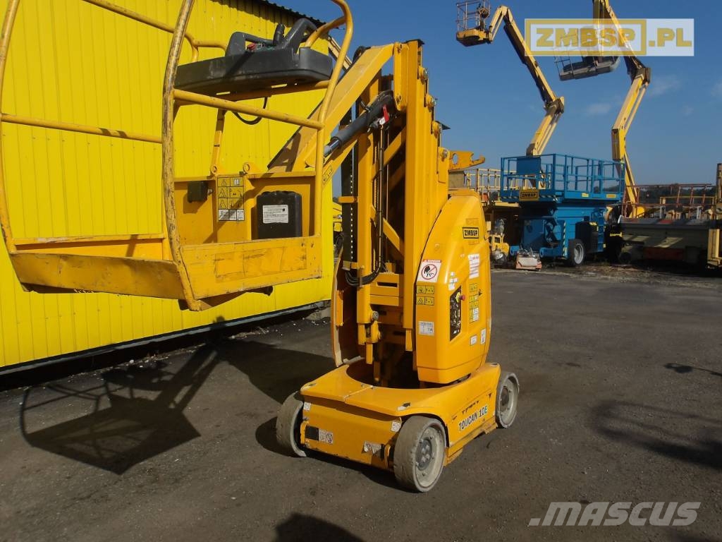 JLG Toucan 10 E Вертикальні щоглові підйомники