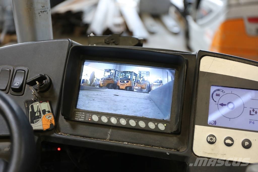 Still FMX14 Viljuškari sa pomičnim stupom