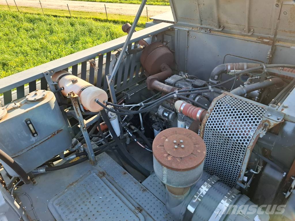 Rostselmash ACROS 560 Kombajni
