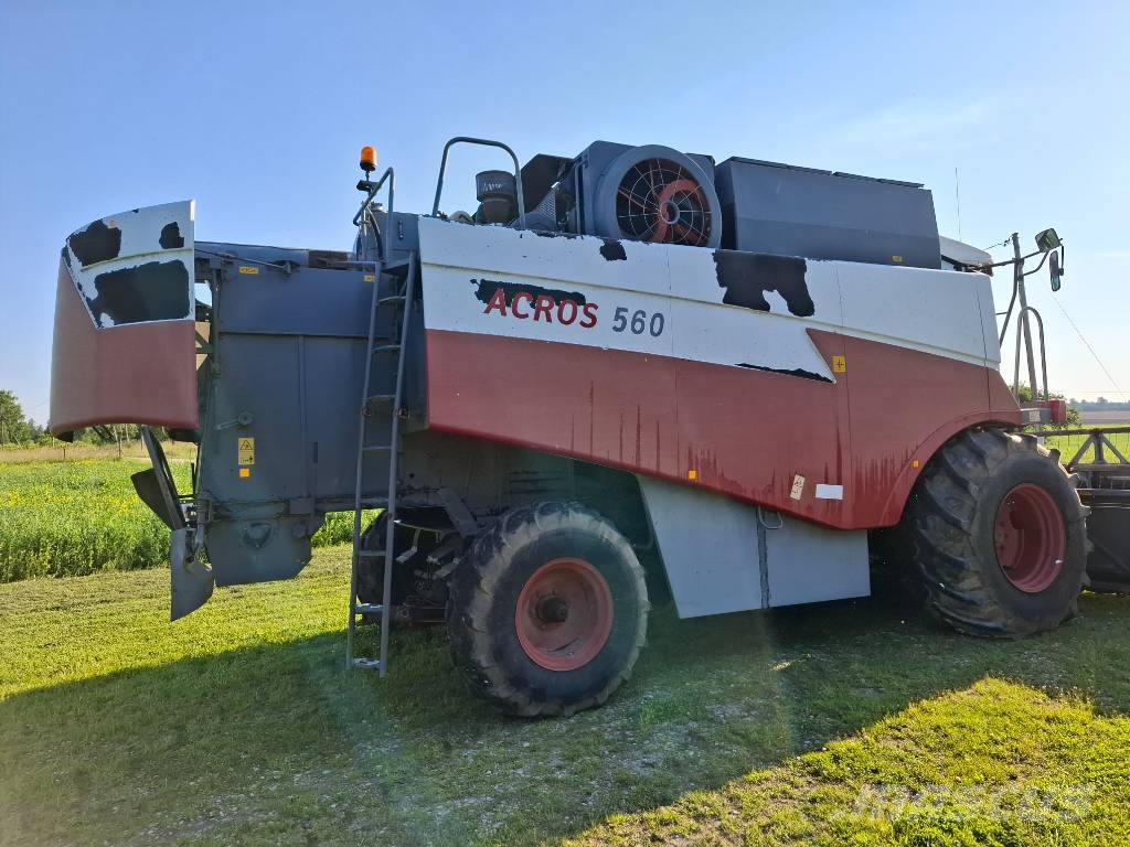 Rostselmash ACROS 560 Kombajni