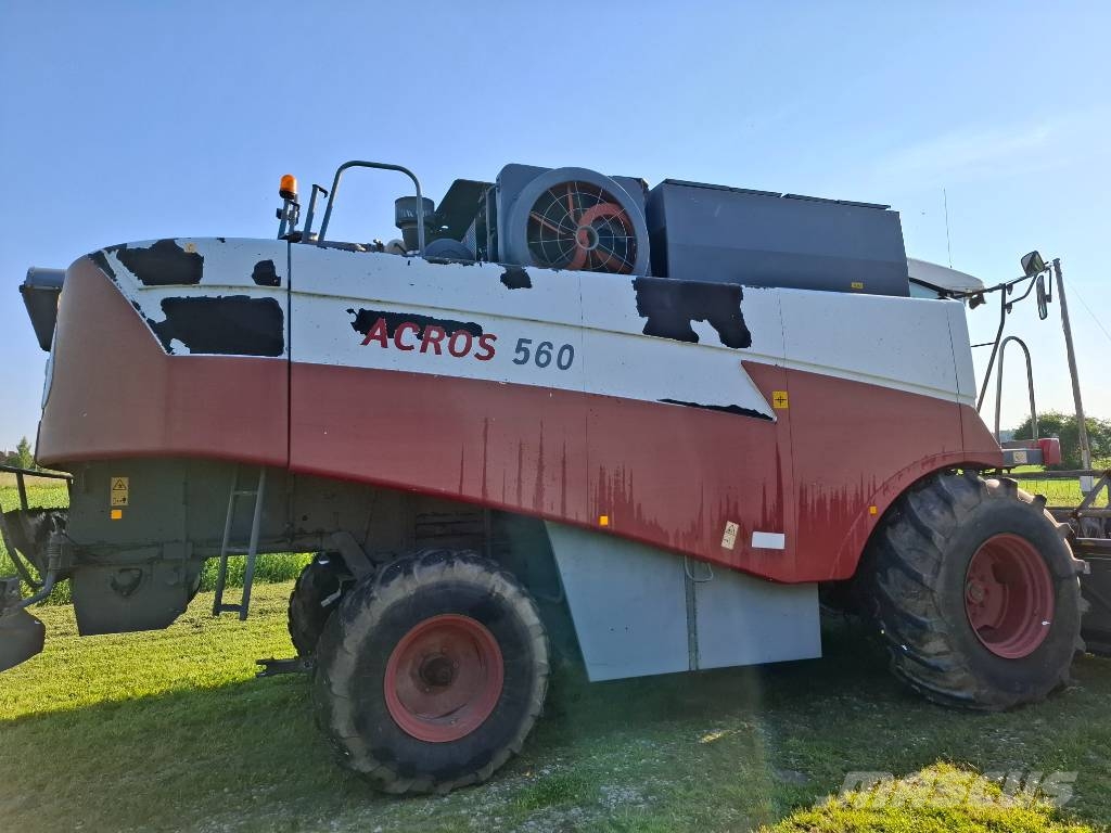 Rostselmash ACROS 560 Kombajni