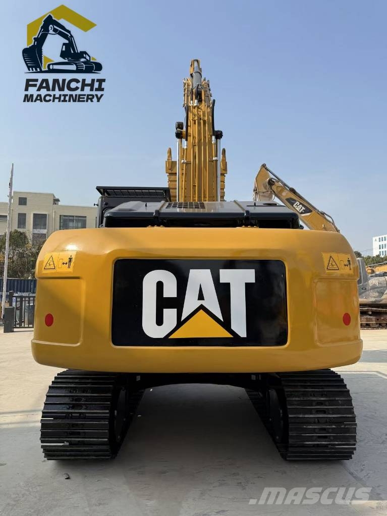 CAT 320D2L 대형 굴삭기 29톤 이상