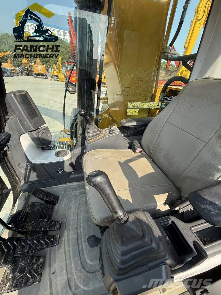 CAT 320D2L 대형 굴삭기 29톤 이상