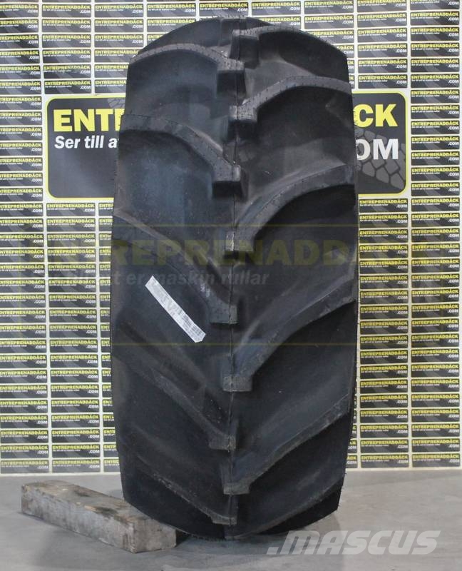 Goodyear Special Sure Grip 710/65R26 för tröska/lastare/tra الإطارات والعجلات والحافات