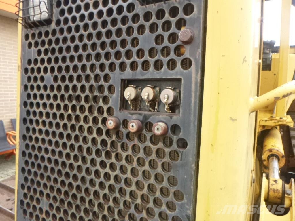 CAT D 5 N LGP Kāpurķēžu buldozeri