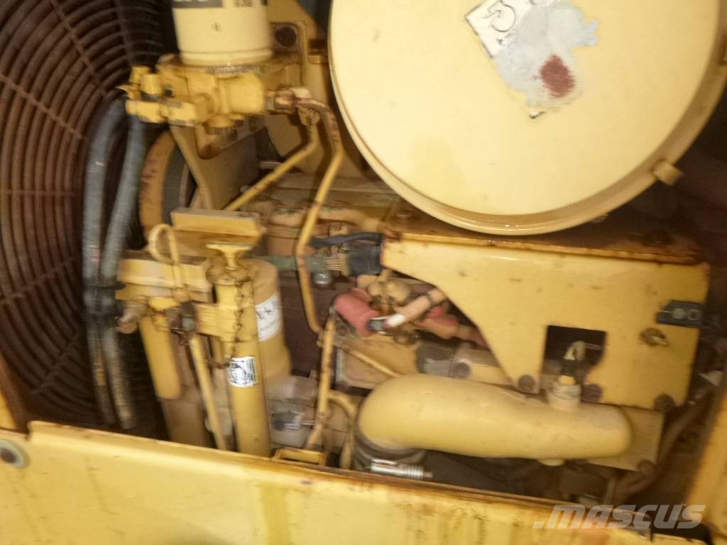CAT D 5 N LGP Kāpurķēžu buldozeri