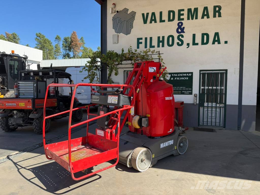 Manitou 100 VJR 인원/화물 앨리베이터