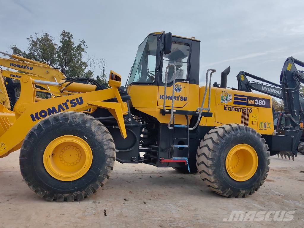 Komatsu WA 380-3 made in Japan Wheel loaders