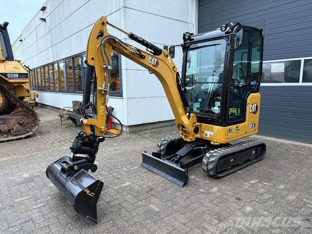 CAT 301.8NG Minikoparki