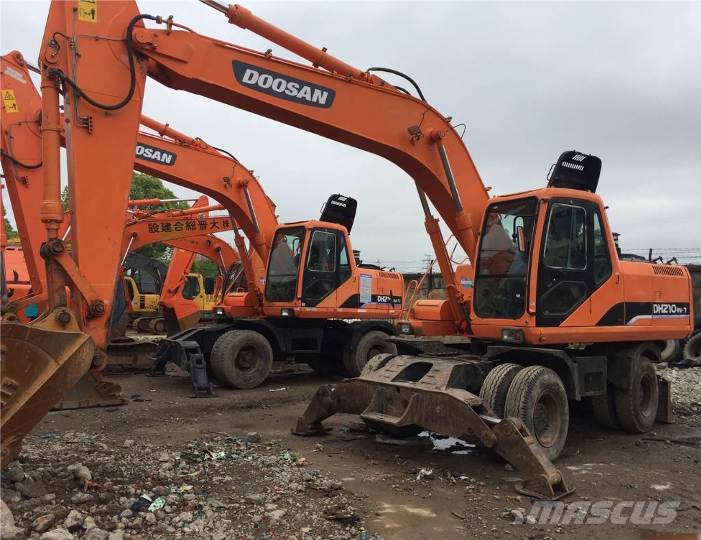 Doosan DH 210 W-7 Excavadoras de ruedas