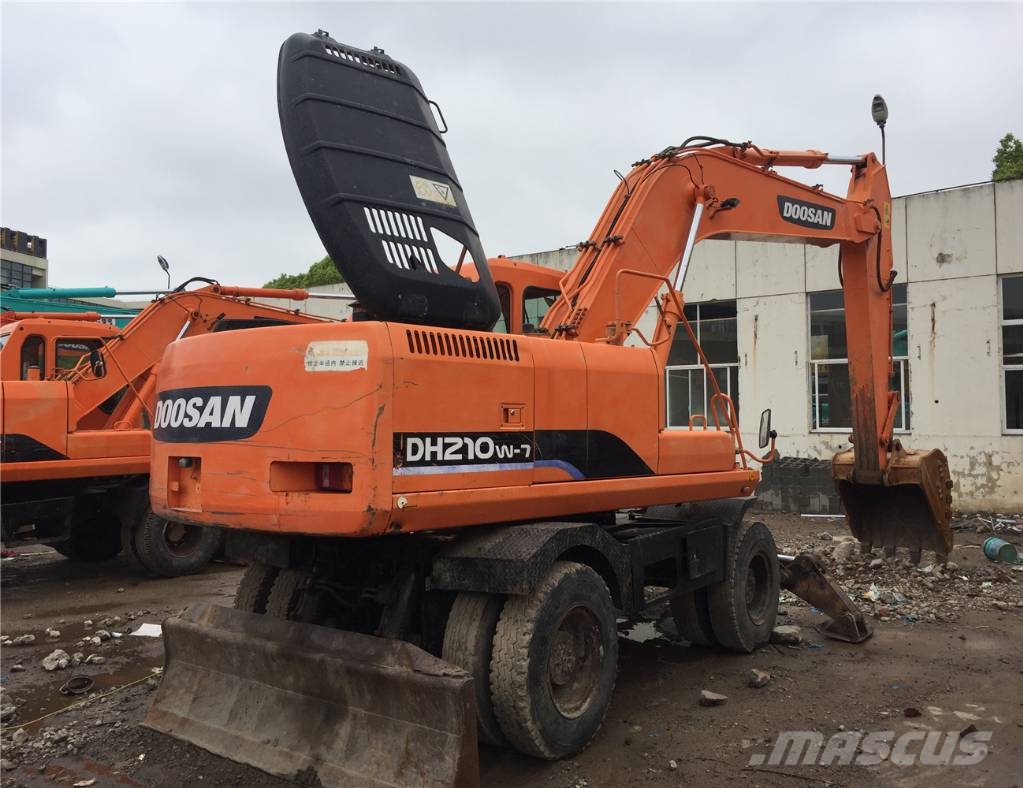 Doosan DH 210 W-7 Excavadoras de ruedas