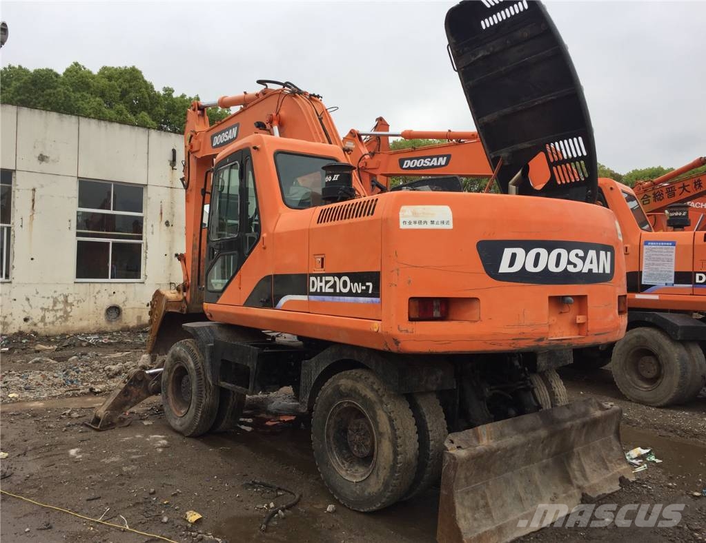 Doosan DH 210 W-7 Excavadoras de ruedas